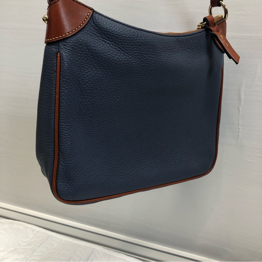 Dooney and Bourke leather shoulder bag, blue, EUC - Picture 6 of 12